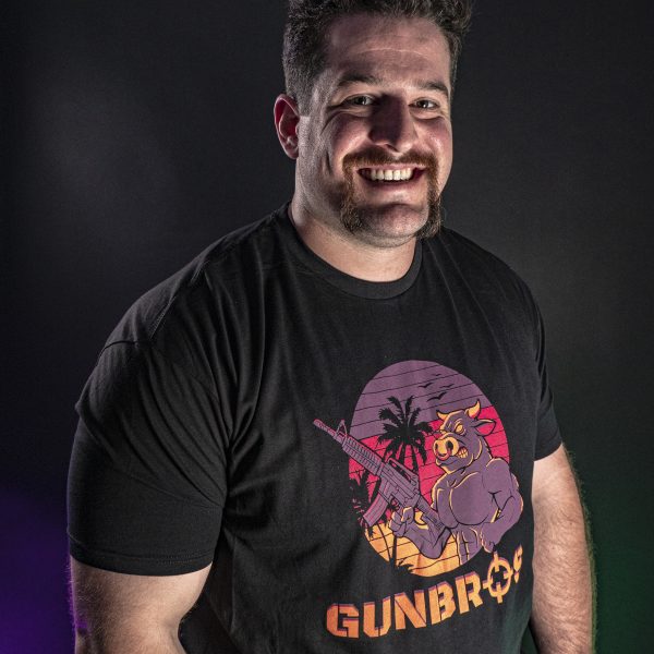 GUNBROS Retro T-Shirt