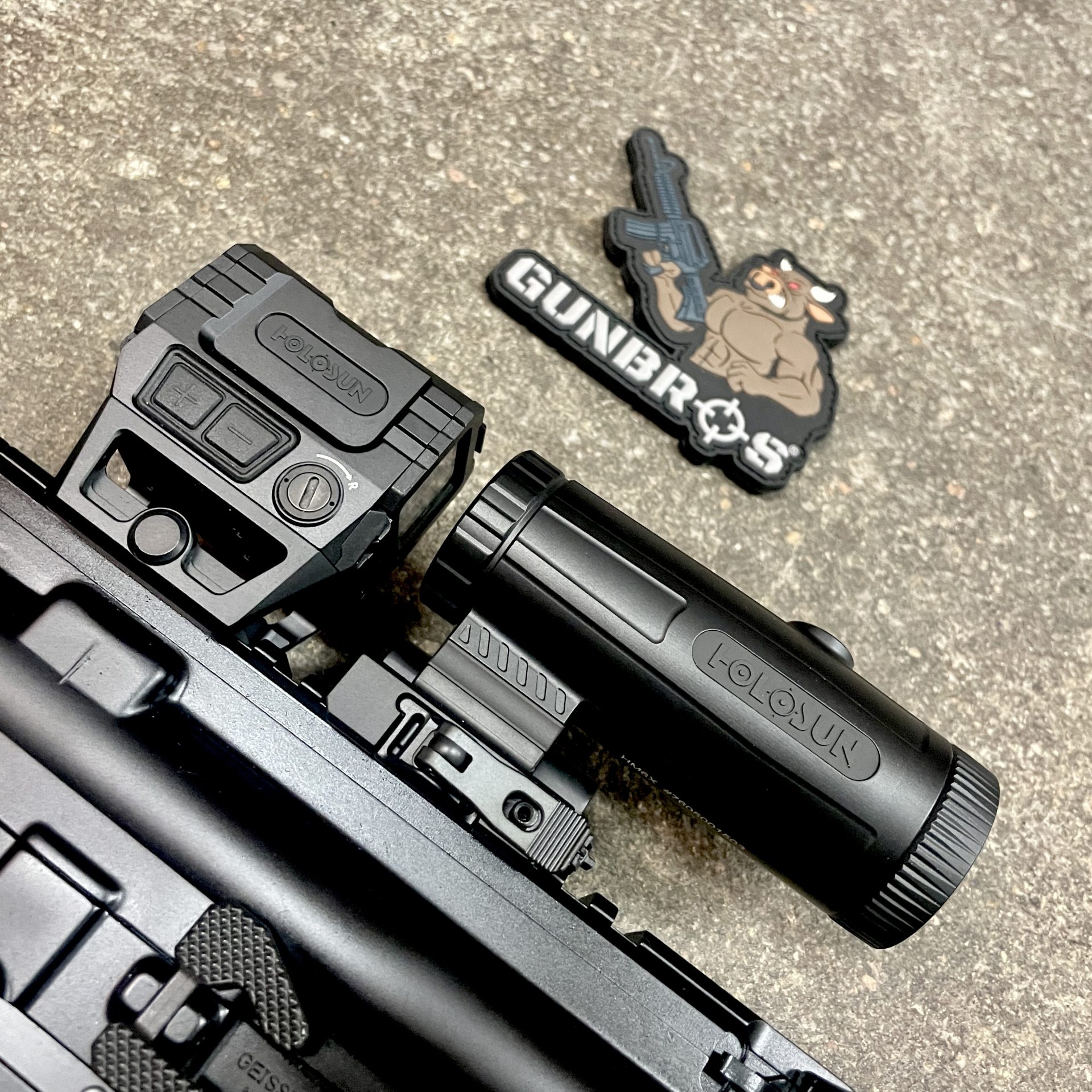 Holosun Aems Pro X2 MRS Red Dot W/ Holosun HM6X Magnifier